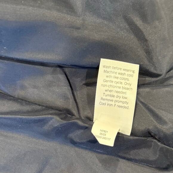 Croft & Barrow NWT Classic Quilted Vest Navy Sky Captain Blue Womens Med Winter - Picture 13 of 15